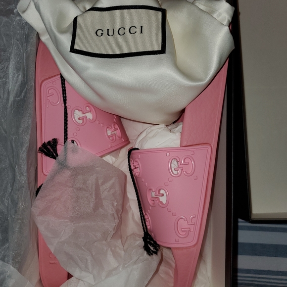 gucci slides - Picture 2 of 5